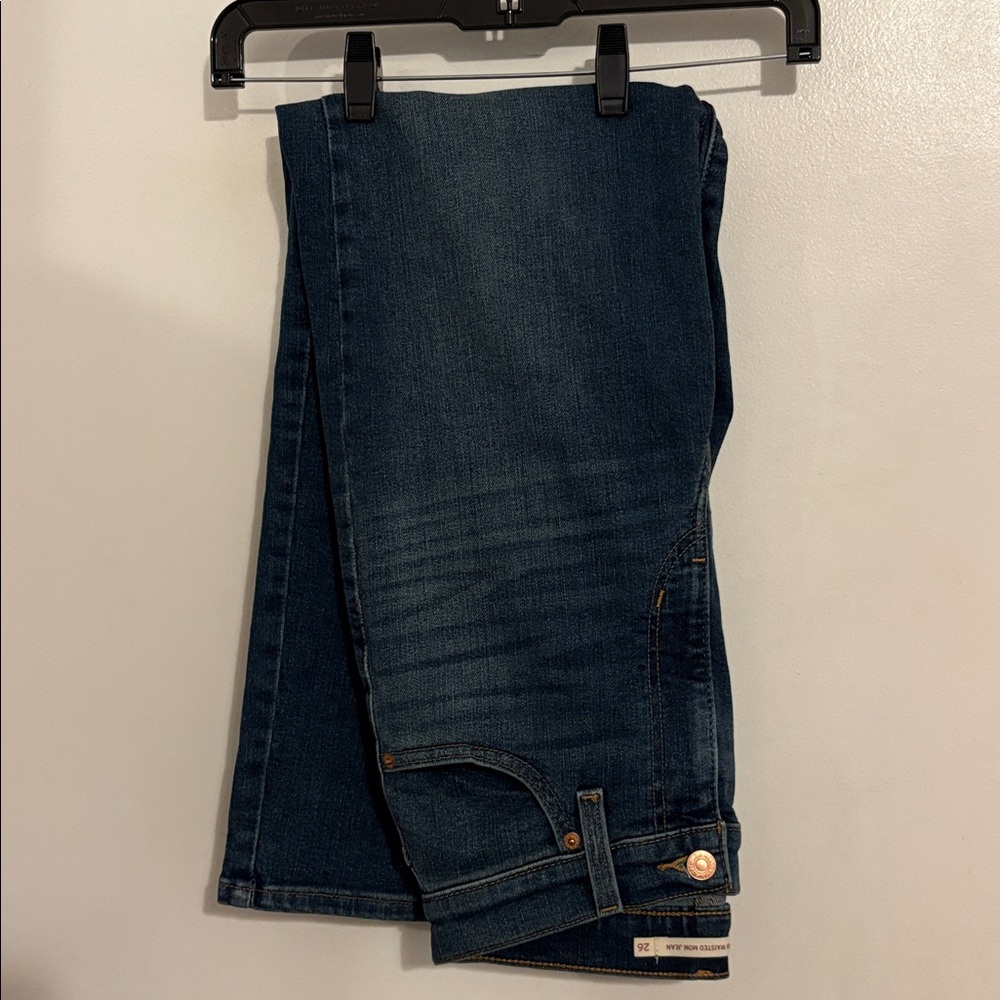 Levi's High-Rise Straight Leg Jeans - I altered them and the inseam is now 24" - Picture 7 of 9